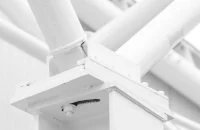 white-metallic-bars-white-concrete-wall